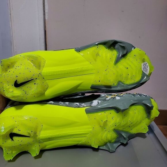 Nike Vapor Edge Elite 360 2 Men Sz 11.5 Volt Black Football Cleats FB3347-703 - Picture 6 of 8